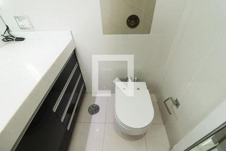 Apartamento à venda com 135m², 3 quartos e 2 vagasBanheiro da Suíte