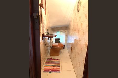 Casa à venda com 140m², 3 quartos e 2 vagas Casa à venda com 140m², 3 quartos e 2 vagasLavabo