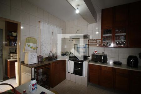 Casa à venda com 140m², 3 quartos e 2 vagasCozinha