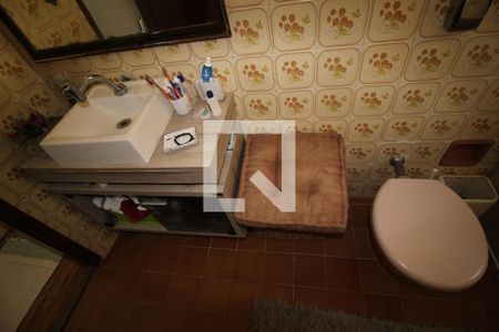 Casa à venda com 140m², 3 quartos e 2 vagasBanheiro