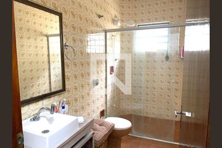 Casa à venda com 140m², 3 quartos e 2 vagas Casa à venda com 140m², 3 quartos e 2 vagasBanheiro da Suíte 1