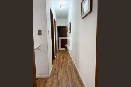 Casa à venda com 140m², 3 quartos e 2 vagas Casa à venda com 140m², 3 quartos e 2 vagasCorredor dos Quartos