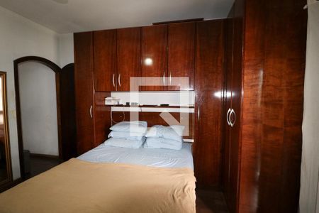 Casa à venda com 220m², 3 quartos e 1 vaga Casa à venda com 220m², 3 quartos e 1 vagaSuíte