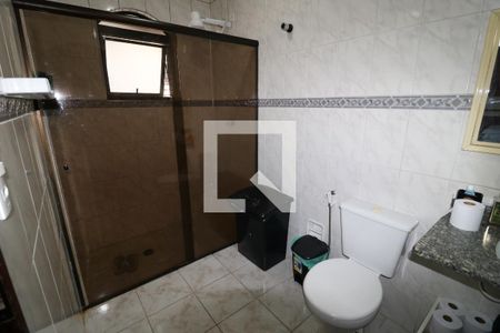Casa à venda com 220m², 3 quartos e 1 vaga Casa à venda com 220m², 3 quartos e 1 vagaBanheiro da Suíte