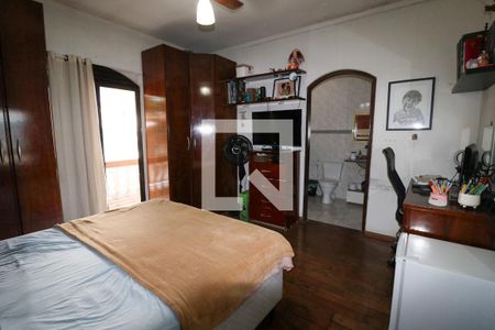 Casa à venda com 220m², 3 quartos e 1 vaga Casa à venda com 220m², 3 quartos e 1 vagaSuíte