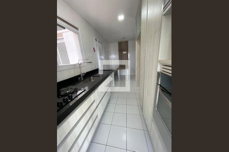 Apartamento à venda com 116m², 3 quartos e 2 vagas Apartamento à venda com 116m², 3 quartos e 2 vagasCozinha