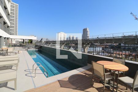 Studio à venda com 26m², 1 quarto e sem vagaÁrea comum - Piscina