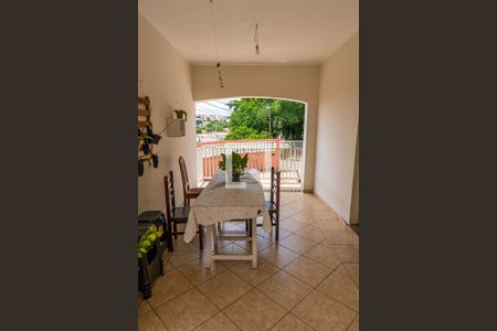 Casa à venda com 137m², 2 quartos e 2 vagas Casa à venda com 137m², 2 quartos e 2 vagasGaragem