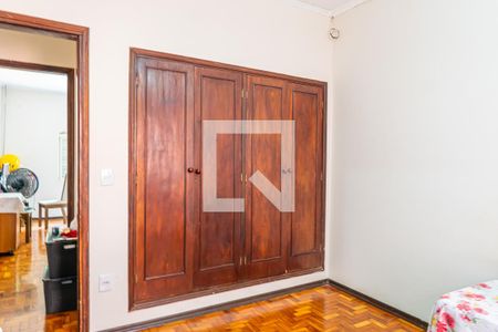 Casa à venda com 137m², 2 quartos e 2 vagas Casa à venda com 137m², 2 quartos e 2 vagasQuarto 2