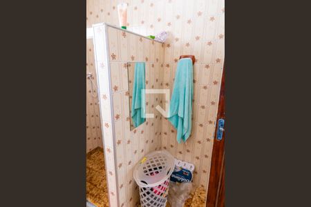 Casa à venda com 137m², 2 quartos e 2 vagas Casa à venda com 137m², 2 quartos e 2 vagasBanheiro