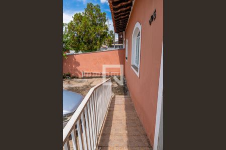 Casa à venda com 137m², 2 quartos e 2 vagas Casa à venda com 137m², 2 quartos e 2 vagasGaragem