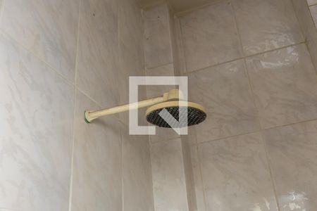 Apartamento à venda com 74m², 2 quartos e sem vaga Apartamento à venda com 74m², 2 quartos e sem vagaBanheiro de Serviço