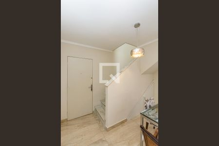 Apartamento à venda com 238m², 5 quartos e 3 vagas Apartamento à venda com 238m², 5 quartos e 3 vagasescada