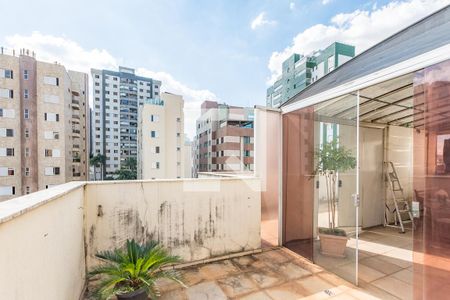 Apartamento à venda com 238m², 5 quartos e 3 vagas Apartamento à venda com 238m², 5 quartos e 3 vagasVaranda