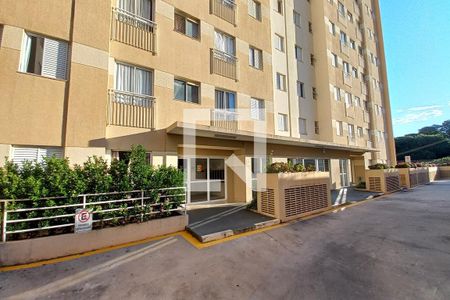 Apartamento à venda com 61m², 3 quartos e 1 vaga Apartamento à venda com 61m², 3 quartos e 1 vagaFachada do Bloco