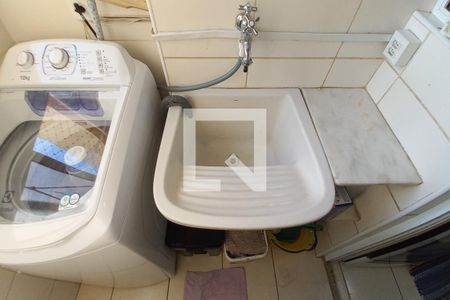 Apartamento à venda com 61m², 3 quartos e 1 vaga Apartamento à venda com 61m², 3 quartos e 1 vagaÁrea de Serviço