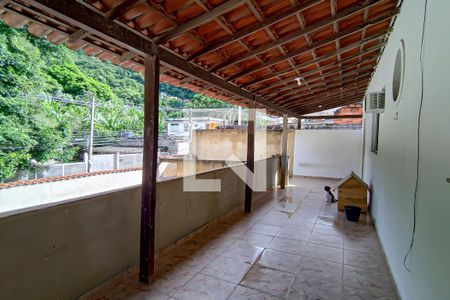 Casa à venda com 179m², 3 quartos e 3 vagasfrente