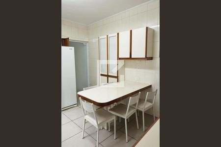 Casa à venda com 150m², 3 quartos e 2 vagascozinha