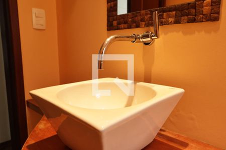 Casa à venda com 150m², 3 quartos e 2 vagasBanheiro