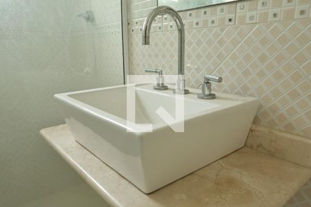 Casa à venda com 150m², 3 quartos e 2 vagasBanheiro do quarto 1