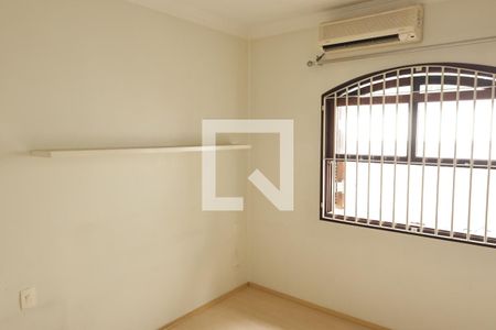 Casa à venda com 150m², 3 quartos e 2 vagasquarto 2