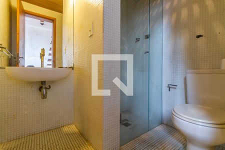 Casa à venda com 130m², 3 quartos e 2 vagasÁrea comum - Banheiro do Salão