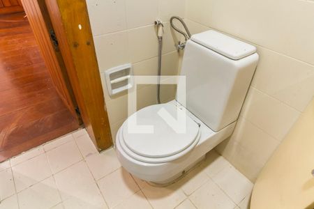 Casa à venda com 130m², 3 quartos e 2 vagasBanheiro da Suíte 1