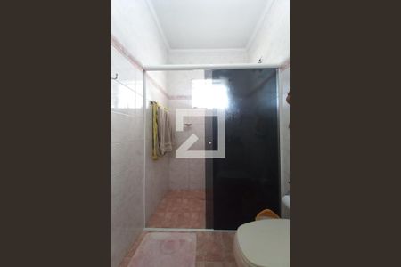 Casa à venda com 220m², 4 quartos e 3 vagasBanheiro da Suíte