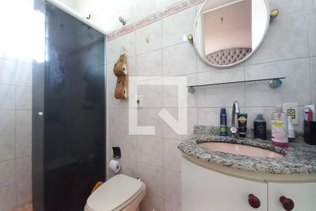 Casa à venda com 220m², 4 quartos e 3 vagasBanheiro da Suíte