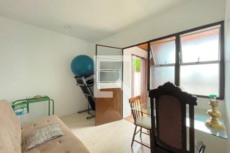 Casa à venda com 231m², 3 quartos e 4 vagasQuarto de Serviço 1