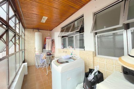 Casa à venda com 231m², 3 quartos e 4 vagasÁrea de Serviço