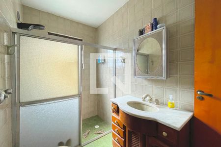 Casa à venda com 231m², 3 quartos e 4 vagasBanheiro da Suíte