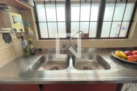 Casa à venda com 231m², 3 quartos e 4 vagasCozinha