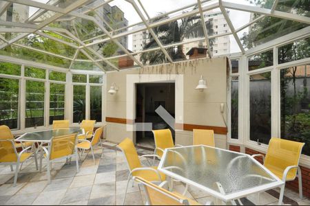 Apartamento à venda com 49m², 1 quarto e 2 vagasChurrasqueira