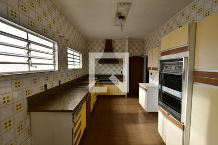 Casa à venda com 450m², 4 quartos e 4 vagasCozinha