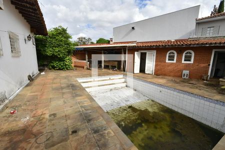 Casa à venda com 450m², 4 quartos e 4 vagasPiscina