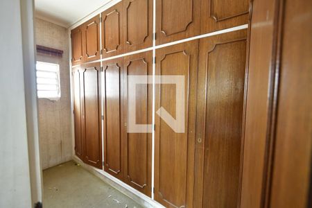 Casa à venda com 450m², 4 quartos e 4 vagasQuarto 3 Closet - Suíte