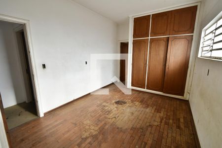Casa à venda com 450m², 4 quartos e 4 vagasQuarto de Serviço