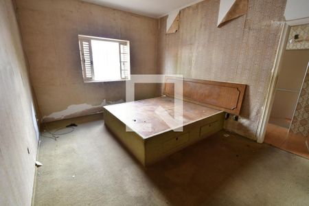 Casa à venda com 450m², 4 quartos e 4 vagasQuarto 3 - Suíte