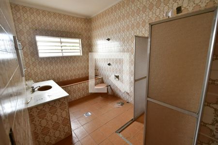 Casa à venda com 450m², 4 quartos e 4 vagasBanheiro Suíte