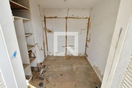 Casa à venda com 450m², 4 quartos e 4 vagasQuarta de Despejo