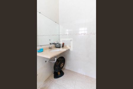 Casa de condomínio à venda com 550m², 4 quartos e 2 vagas Casa de condomínio à venda com 550m², 4 quartos e 2 vagasBanheiro Quarto 4