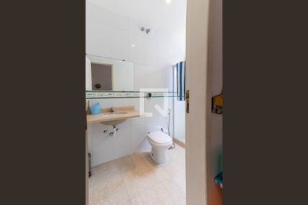 Casa de condomínio à venda com 550m², 4 quartos e 2 vagas Casa de condomínio à venda com 550m², 4 quartos e 2 vagasBanheiro Quarto 3