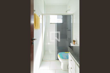 Casa à venda com 212m², 3 quartos e 4 vagas Casa à venda com 212m², 3 quartos e 4 vagasBanheiro - Suíte 1