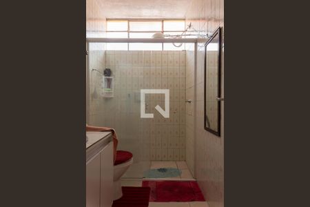 Casa à venda com 151m², 4 quartos e 2 vagasBanheiro