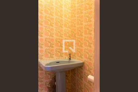 Casa à venda com 151m², 4 quartos e 2 vagasBanheiro do Quarto de Serviço