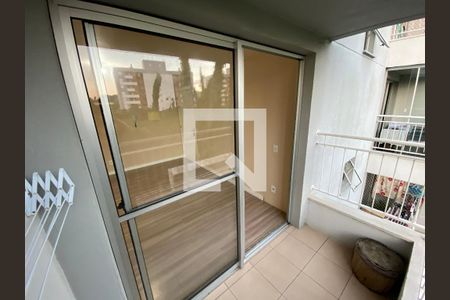 Varanda de apartamento à venda com 2 quartos, 53m² em Olaria, Canoas