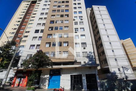 Apartamento à venda com 90m², 3 quartos e 2 vagasFachada