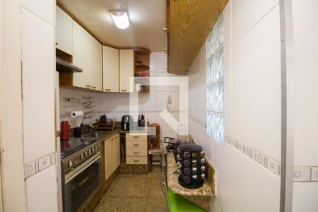 Apartamento à venda com 90m², 3 quartos e 2 vagasCozinha