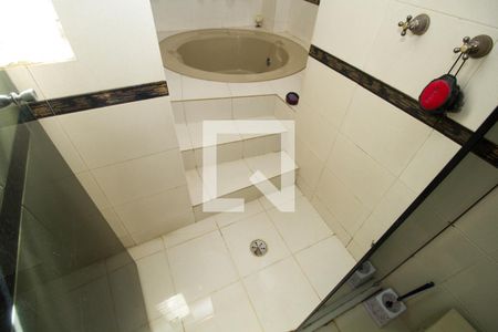 Apartamento à venda com 90m², 3 quartos e 2 vagasBanheiro 